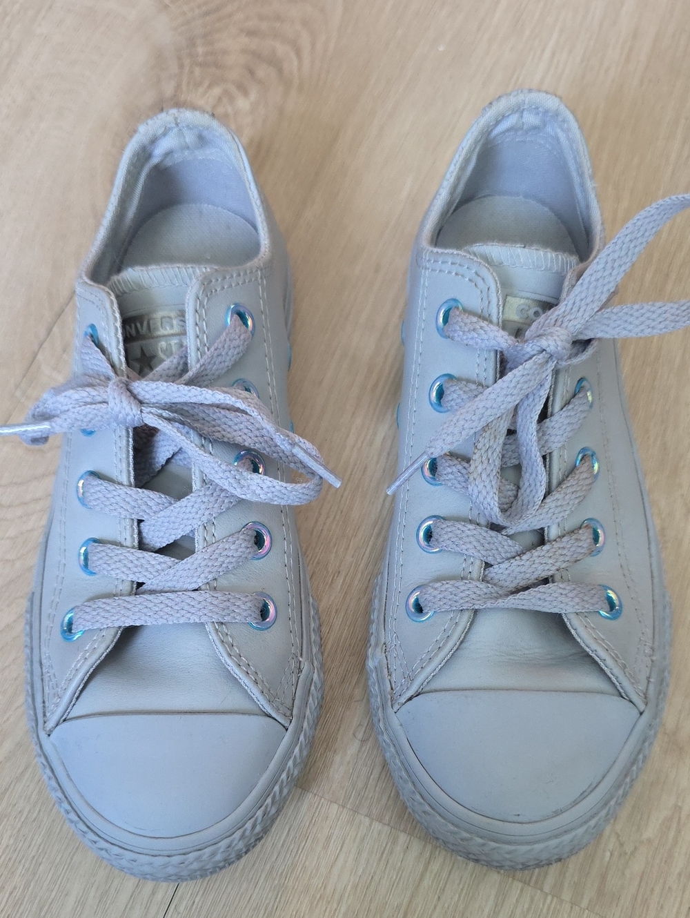 Converse Kids Chuck Taylor Leather Low Top Sneakers Grey Blue Iridescent Size 12